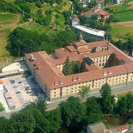 De 4*