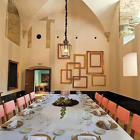 Hotel De