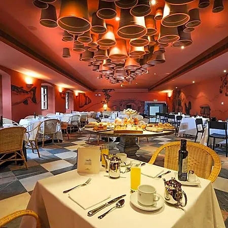 Hotel De 4*