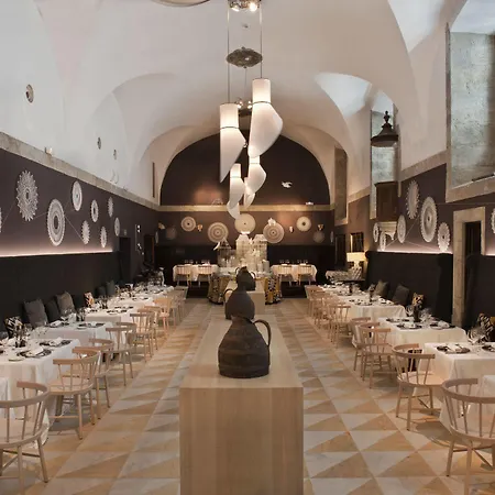 Hotel De 4*